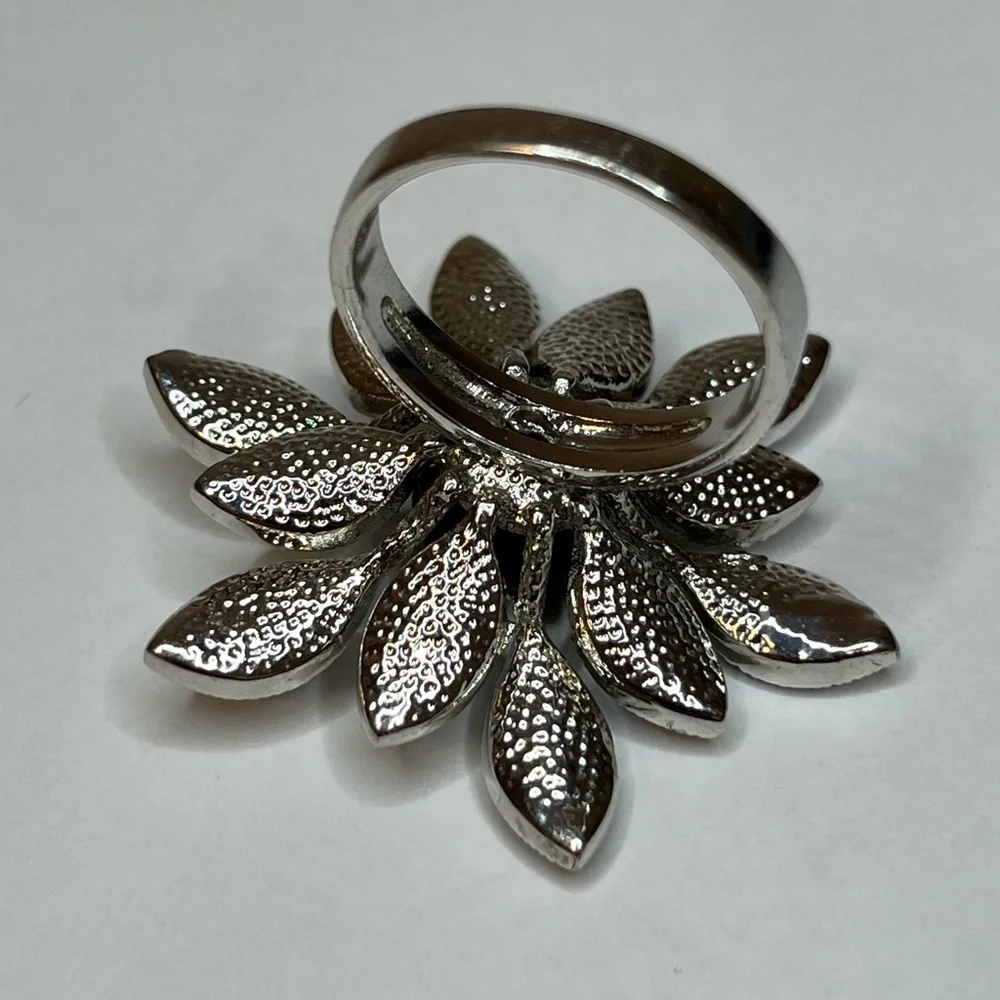 Silver Rhinestone Flower Ring - Picture 5 of 9